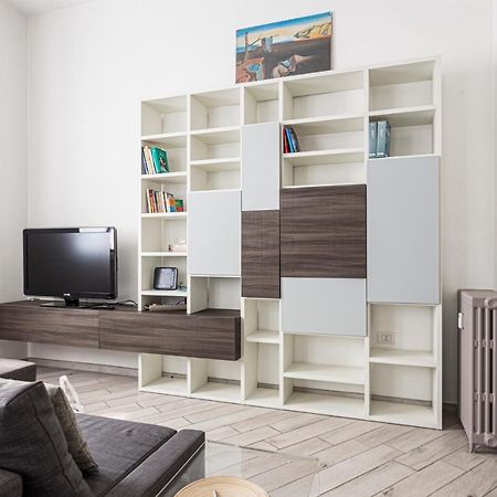 Spacious Retreat Steps From Lambrate Metro- Via Pacini Milano Exteriör bild